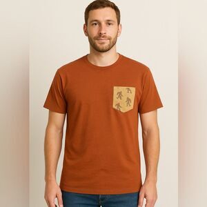 Kavu Men’s Pop Pocketo T Sasquatch T Shirt Size Medium NEW